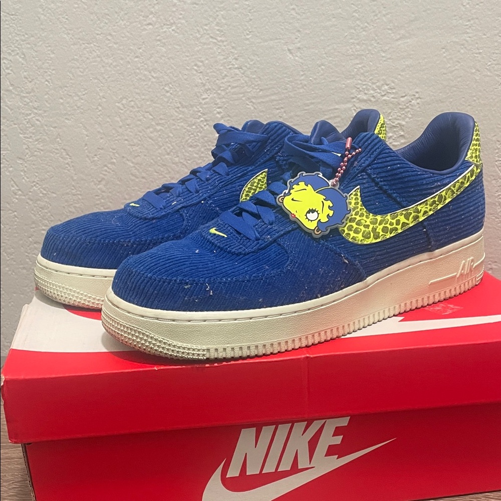 Nike Royal Blue and Neon Yellow Sneakers